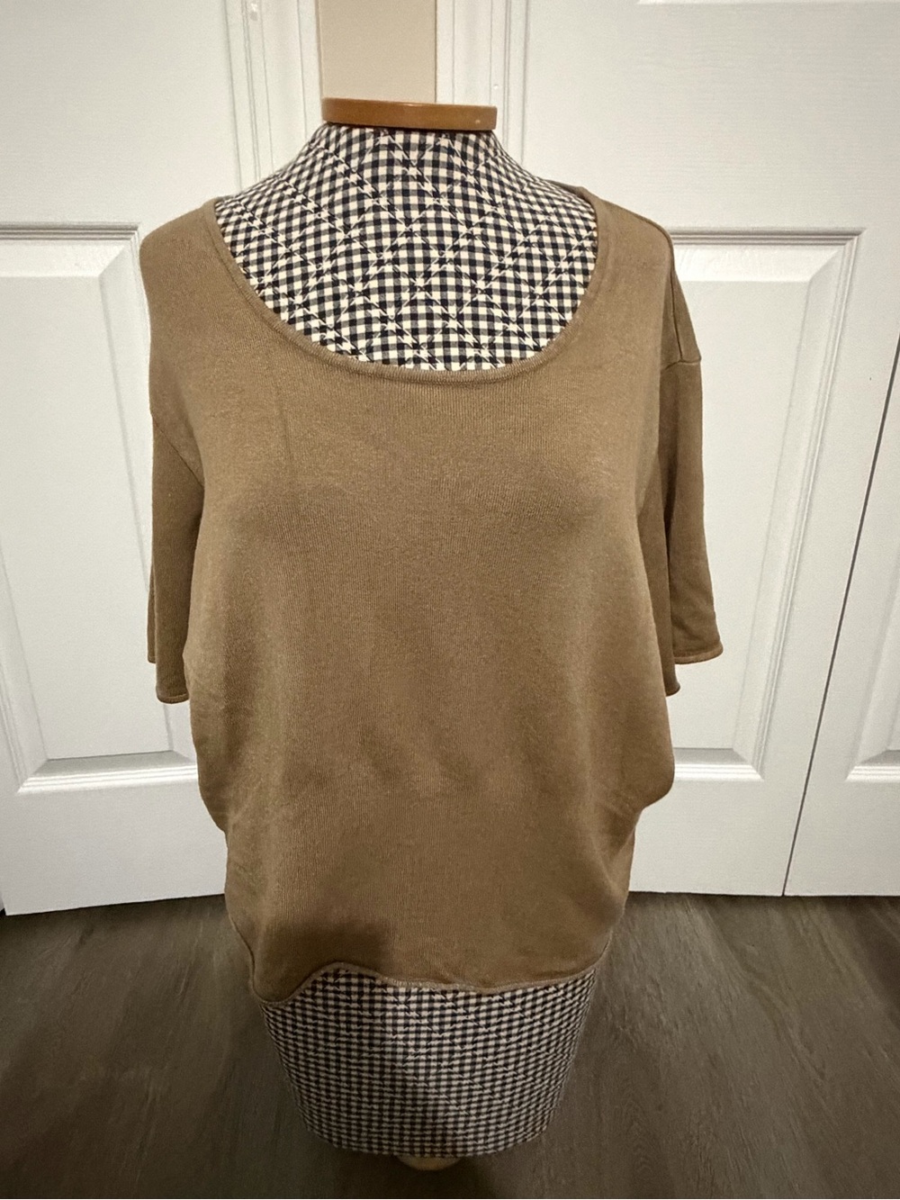 Vintage Lightweight Camel Scoop Neck Women's Sweater top 2x
